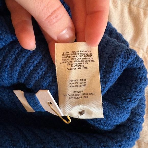 Aritzia Wilfred Blue Sweater size M - Picture 5 of 6